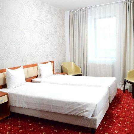 Kosher Hotel Lev Or بوخارست المظهر الخارجي الصورة