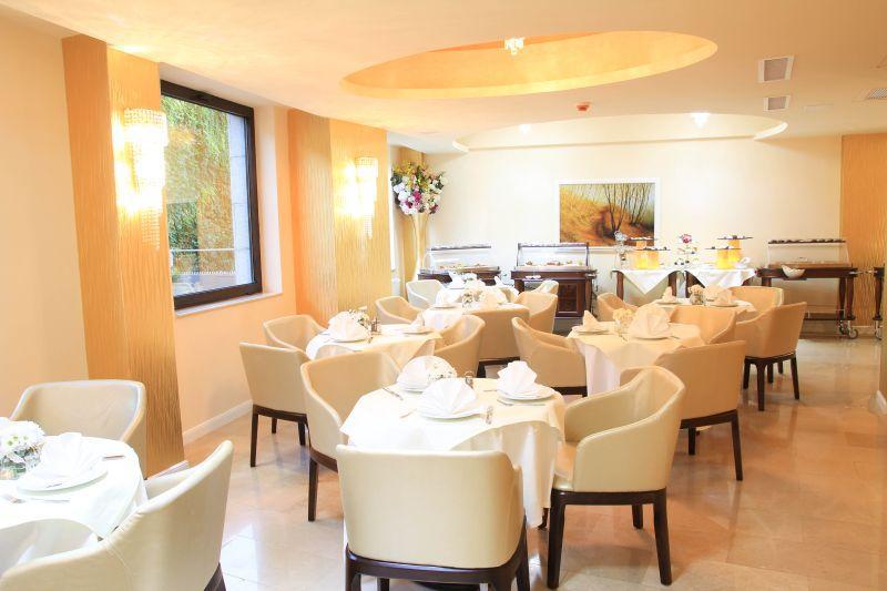 Kosher Hotel Lev Or بوخارست المظهر الخارجي الصورة