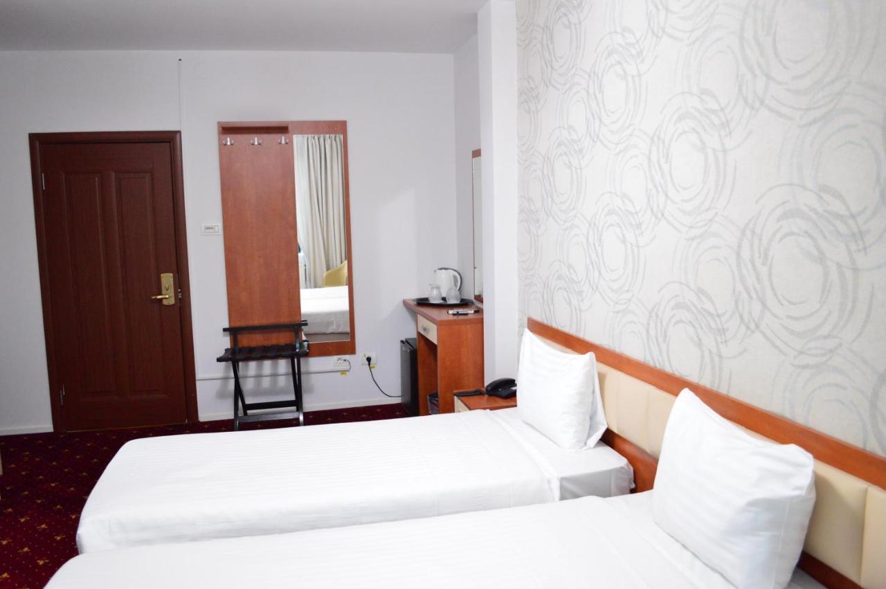 Kosher Hotel Lev Or بوخارست المظهر الخارجي الصورة