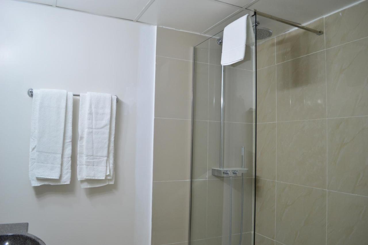 Kosher Hotel Lev Or بوخارست المظهر الخارجي الصورة