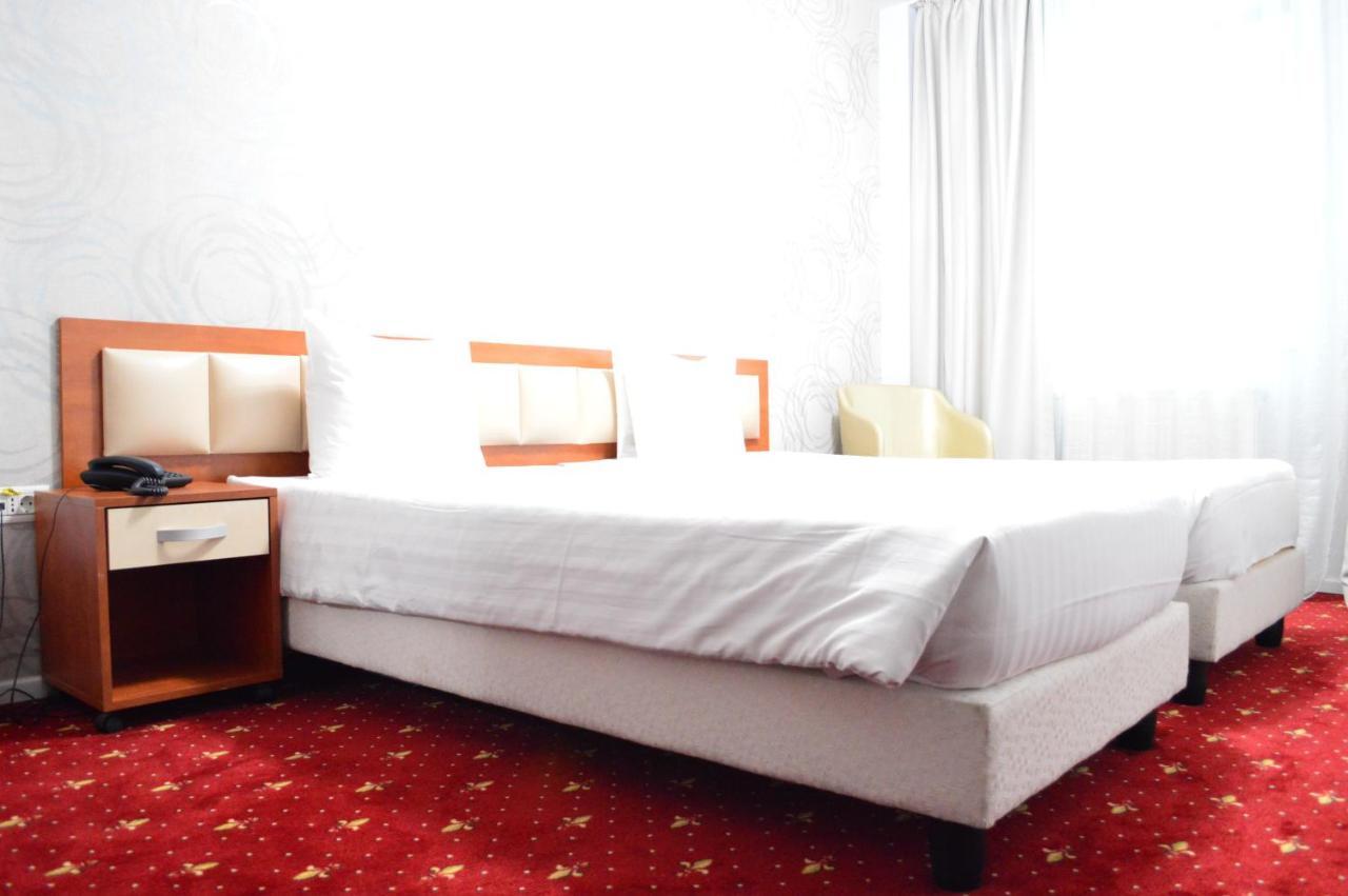 Kosher Hotel Lev Or بوخارست المظهر الخارجي الصورة