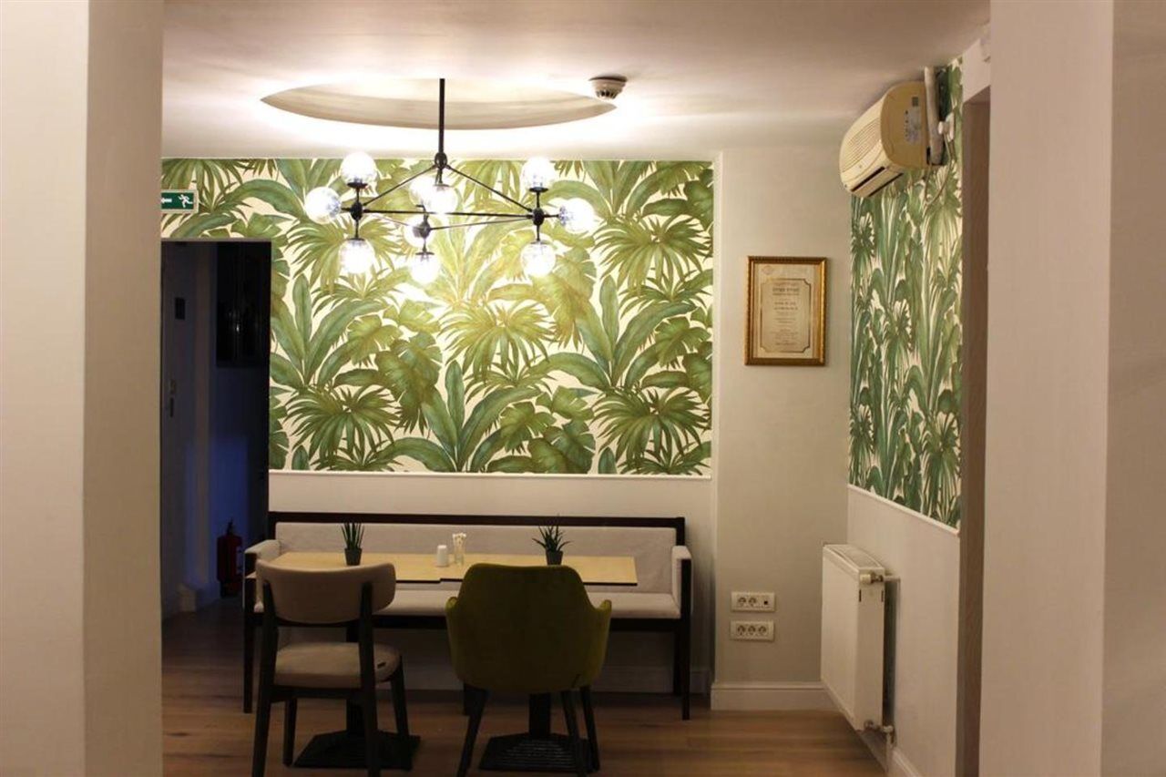 Kosher Hotel Lev Or بوخارست المظهر الخارجي الصورة